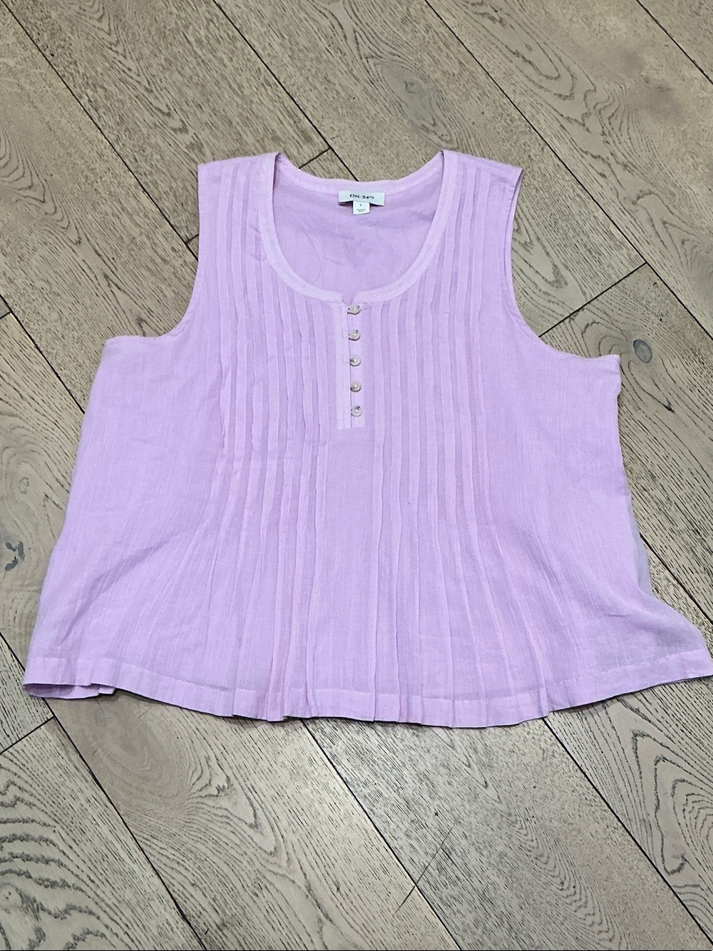 Woman’s Macy’s On 34th lavender pull over pleated top. Large. Cotton. Worn once!